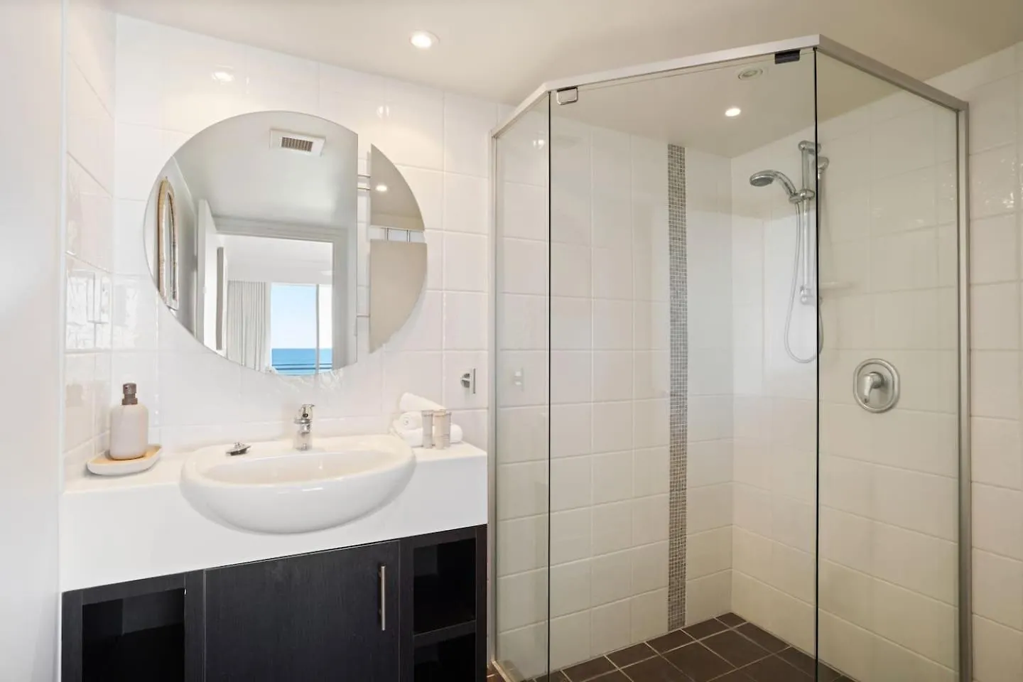 Apartment Pastel Drift - Beachfront Haven By Dining & Parks Gold Coast Australia